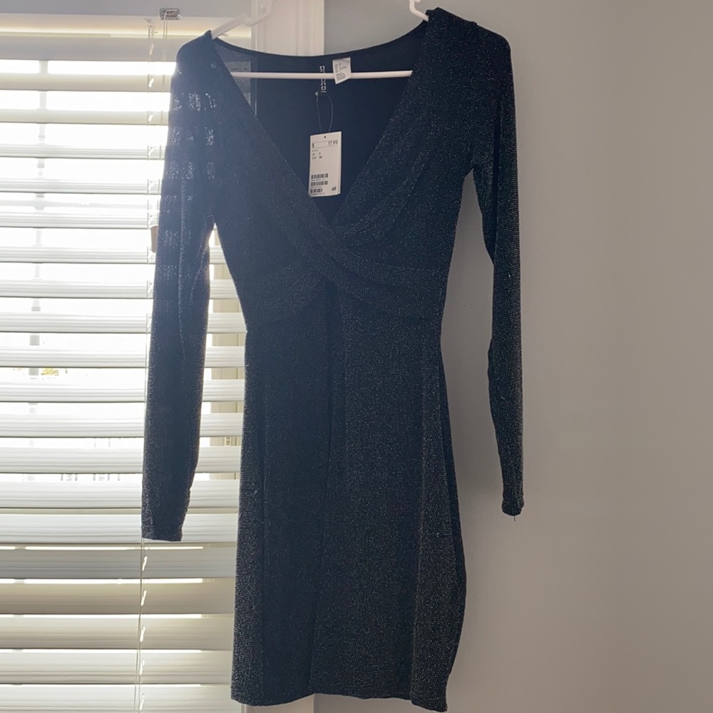 Black sparkly v neck dress, stretchy Never worn